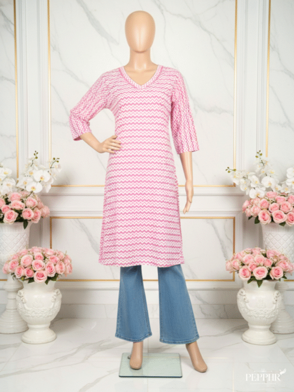 Zayra Pink & White Printed Cotton Straight Kurti